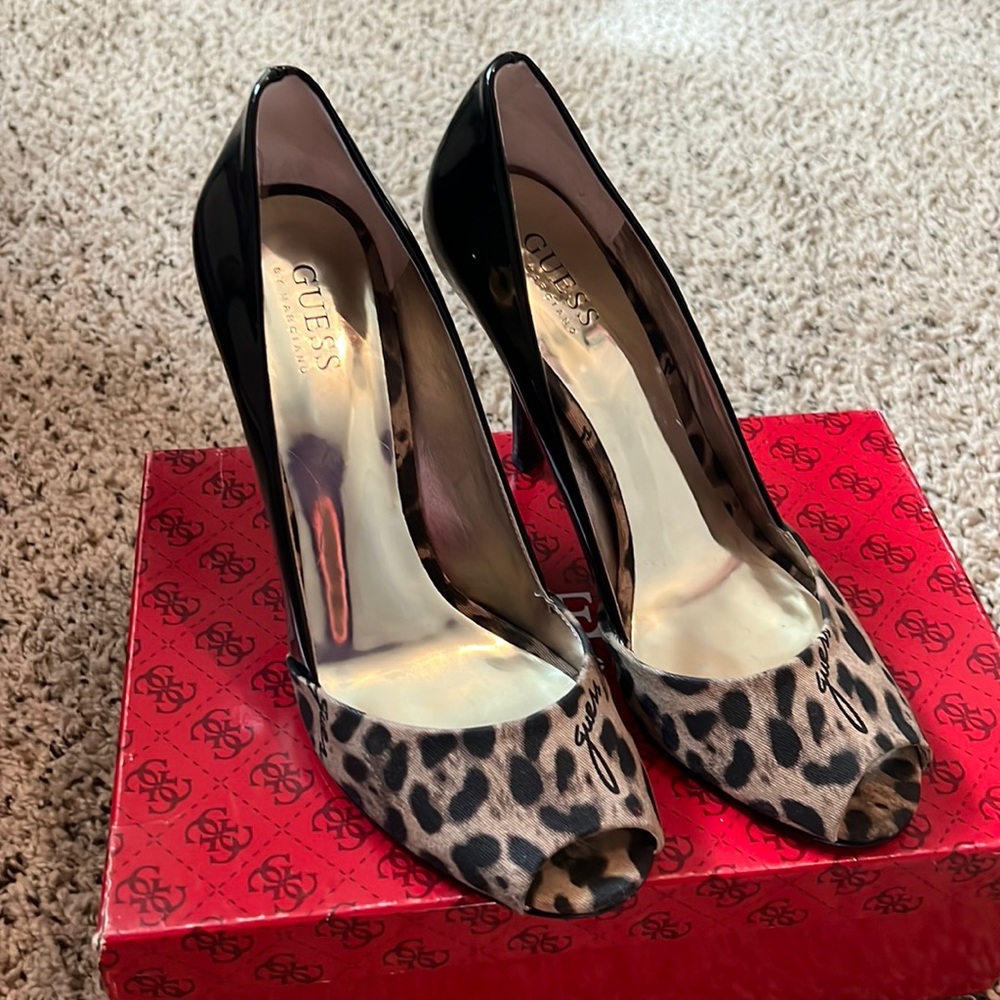 Leopard and black patent leather heels
